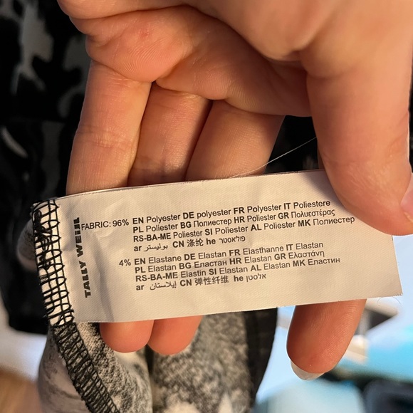 Coord Dress with Mesh - Picture 9 of 12